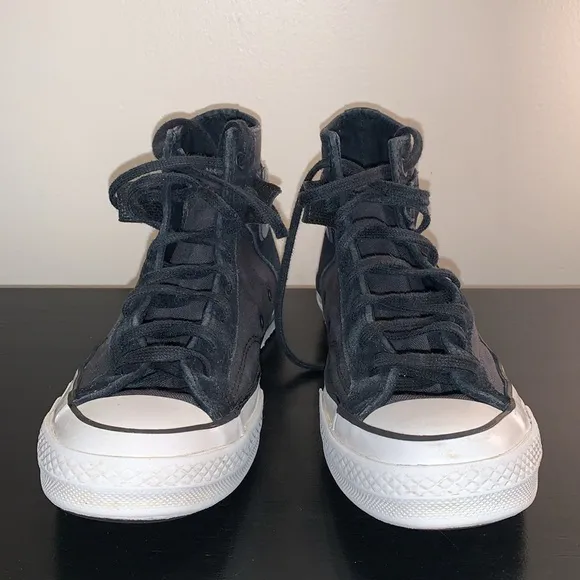 Converse Chuck Taylor 70 All Star High Top Black. Size: Men’s 8/Women’s 10.