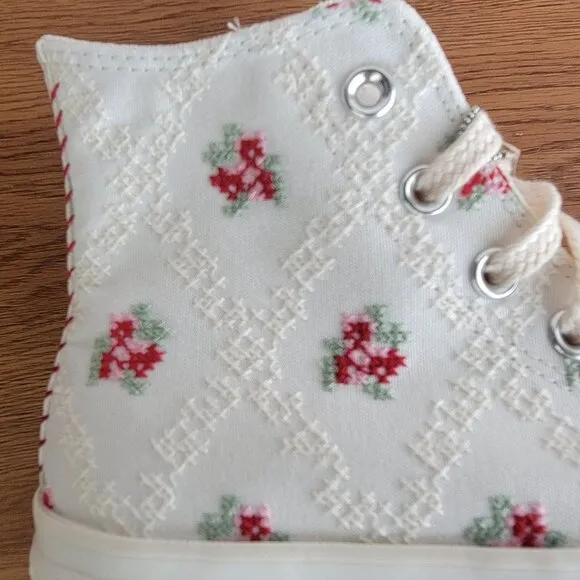 ⭐Converse Chuck Taylor Lift Rose Cross Stitch Sz 7.5 Women's Shoes White A13659C