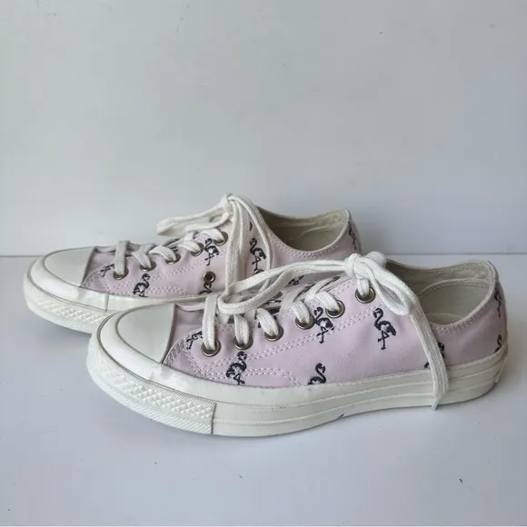 Converse Chuck Taylor Women’s Barely Rose With Dark Purple Flamingos Size:5