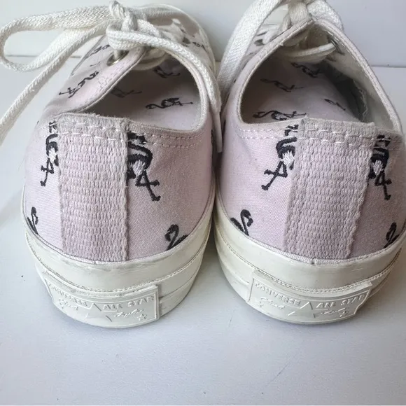 Converse Chuck Taylor Women’s Barely Rose With Dark Purple Flamingos Size:5