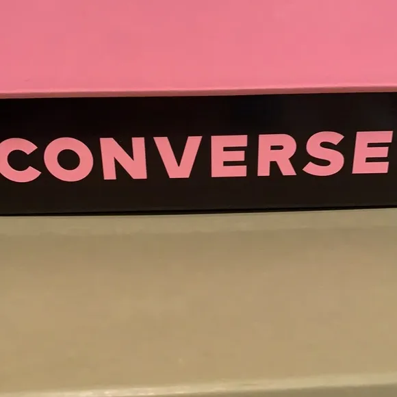 Converse Hello Kitty One Star girls sneakers