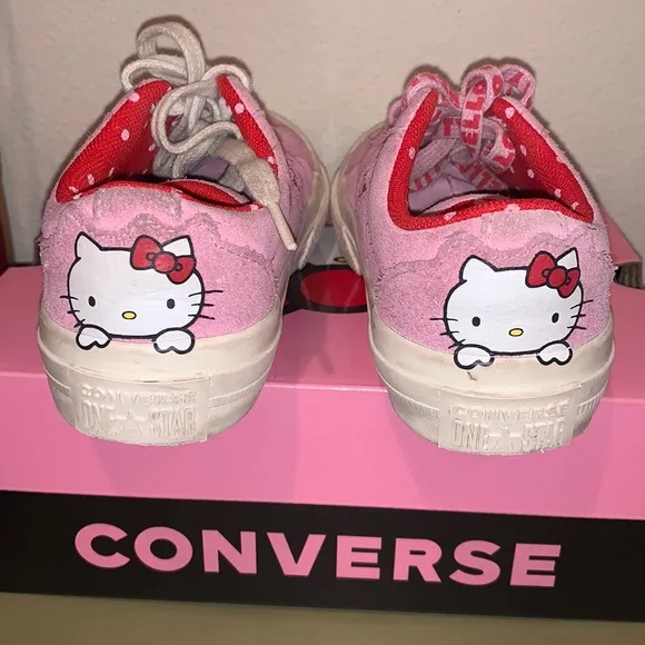 Converse Hello Kitty One Star girls sneakers
