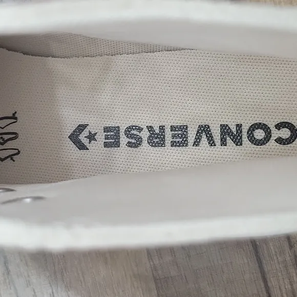 Converse platform Brand new in the box no lid authentic uper textile size women'