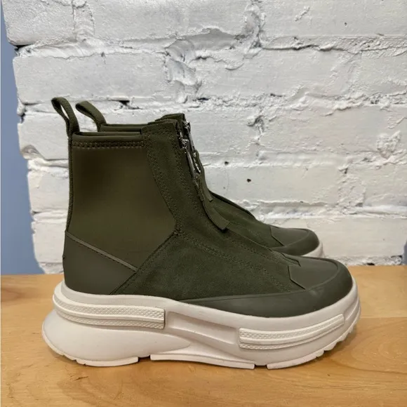 Converse Run Star Legacy Chelsea CX Platform Suede Women’s 7.5 / Men’s 6