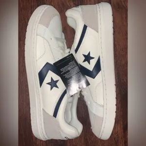 Converse size 13