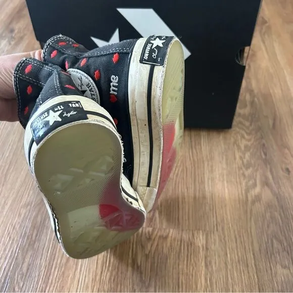 CONVERSE all Star Chuck Taylor hi top kiss lips embroidered lace up shoes sz7
