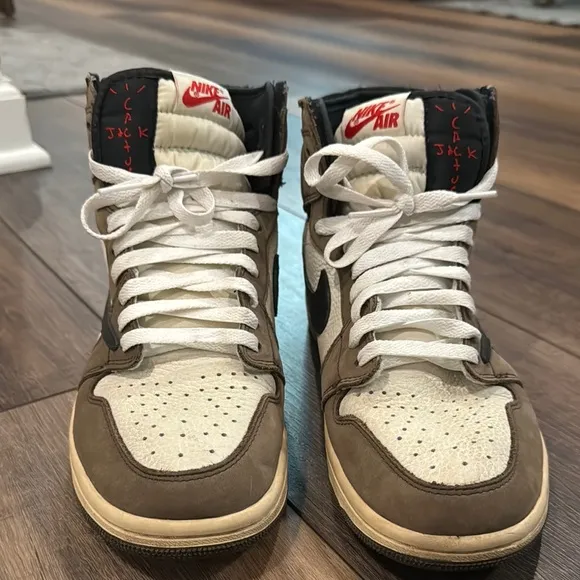 COPY- Travis Scott’s high top