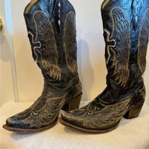 Corral Vintage Black and Gold Heeled Boots