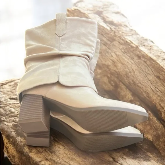 Coutgo Cream Heeled Boots with Slouchy Suede Design