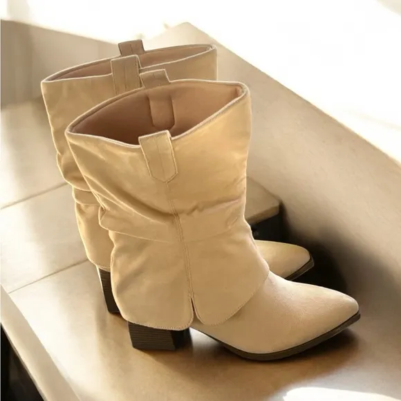 Coutgo Cream Heeled Boots with Slouchy Suede Design