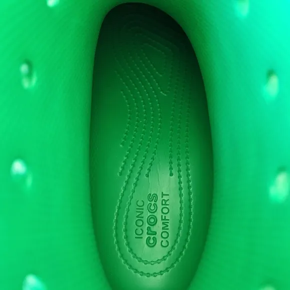 Crocs classic Crush rain platform boots green color
