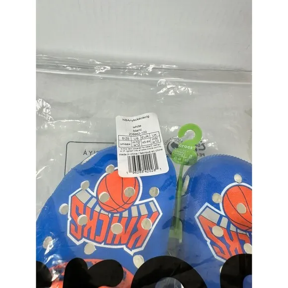 Crocs NBA New York Knicks Classic Clogs Mens Size 10 208862-100 Basketball NEW