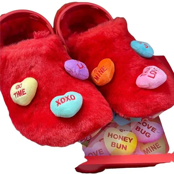 Crocs Sweethearts Fur Sure Clogs Red Fuzzy Hearts Slip On Shoes Mens Size 11 NWT