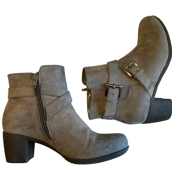 Croft &amp; Barrow Boots Womens 6M Ankle Booties Gray Suede Block Heel 2 inches