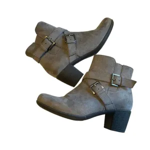 Croft &amp; Barrow Boots Womens 6M Ankle Booties Gray Suede Block Heel 2 inches