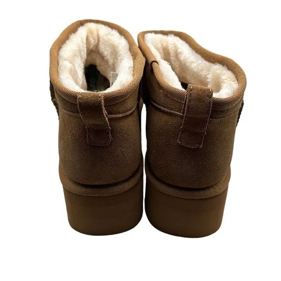 CUSHIONAIRE Women's Genuine Suede pull on platform boot 9.5 WIDE CHESTNUT