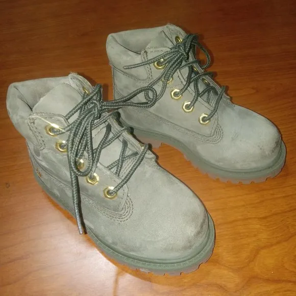 Cutest ever Toddler Timberlands Genuine green Leather just like adults size 8