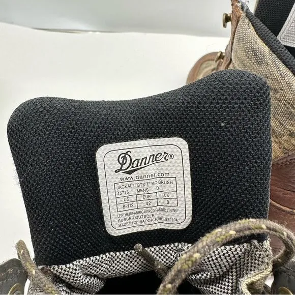 Danner Jackal II GTX Mens 8.5 Goretex 7” Hunting Boots Camouflage Waterproof