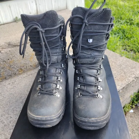 DANNER Women's Size 6 (EE) Wildland Tactical Firefighter Boots 8&quot; 18054 Soft Toe