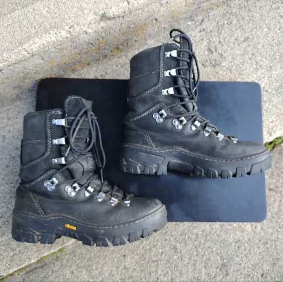DANNER Women's Size 6 (EE) Wildland Tactical Firefighter Boots 8&quot; 18054 Soft Toe