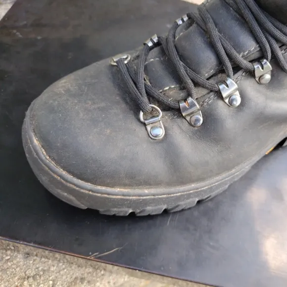DANNER Women's Size 6 (EE) Wildland Tactical Firefighter Boots 8&quot; 18054 Soft Toe