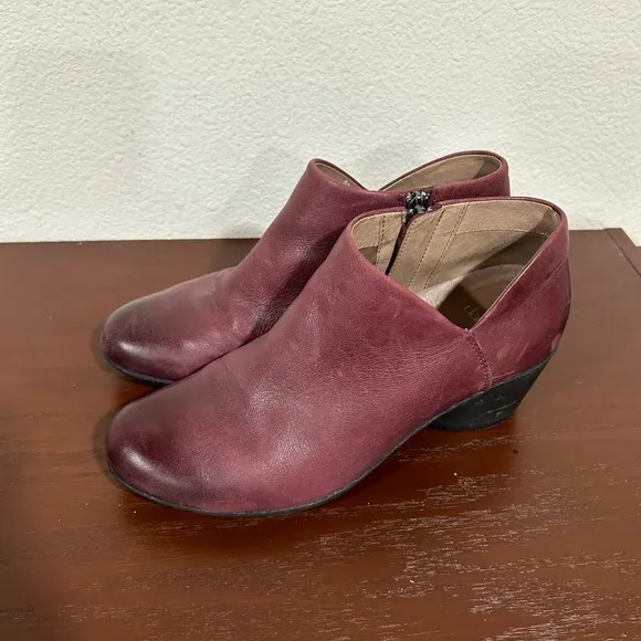 Dansko Burgundy Ombré Toe Leather Ankle Boots Size 38
