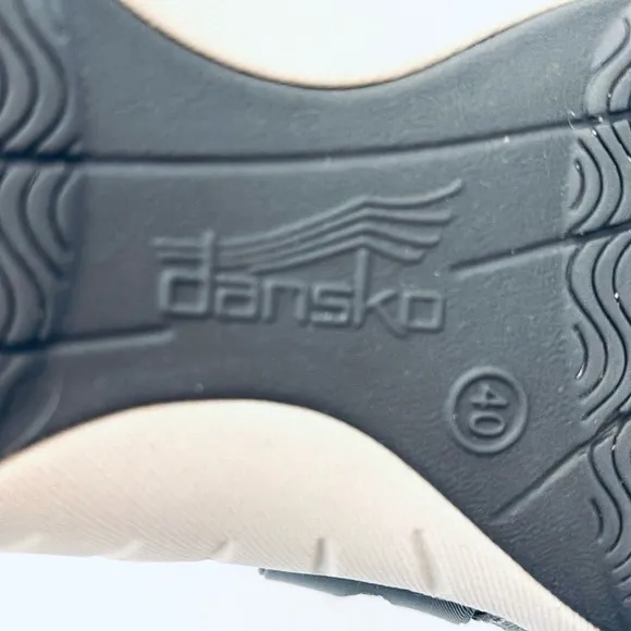 Dansko Henrietta Sneakers, Size US 8/8.5 EUR 40, Light Gray