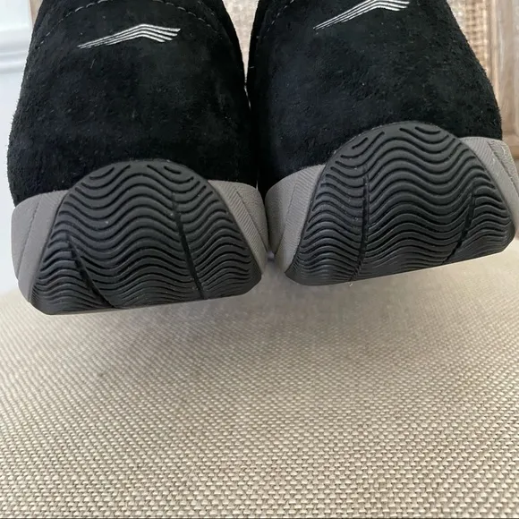 Dansko ‘Honor’ Suede Sneakers