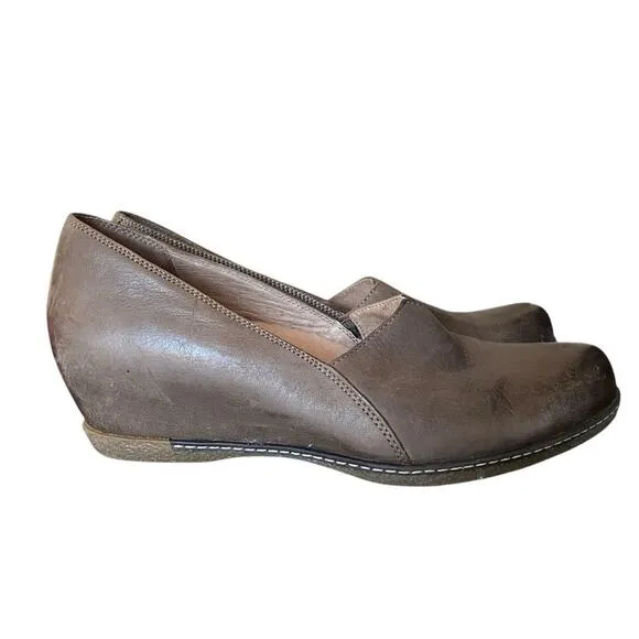 Dansko Liliana Leather Women's Brown Slip-On Wedge Shoes size 40 size 10