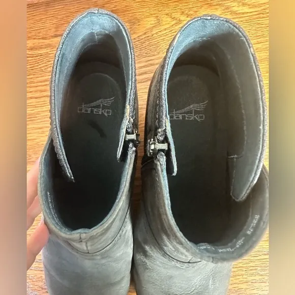 Dansko Shirley Wedge Ankle Boots Women's 38 US Size 7.5-8 Gray Suede Leather