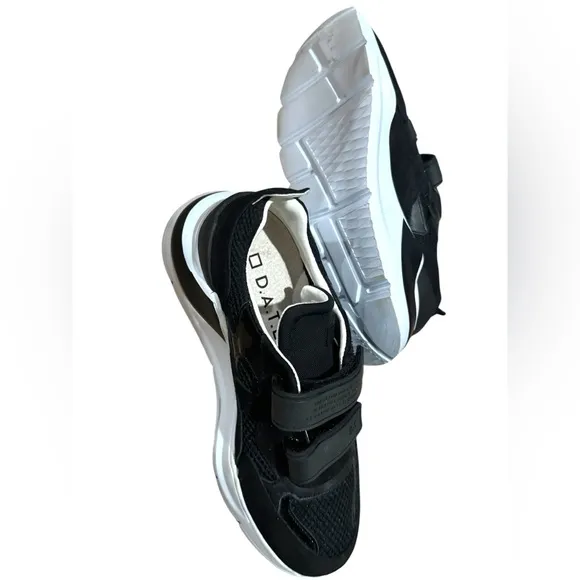 Date Fuga Sneakers, NWT, size 37 or 6.5 European