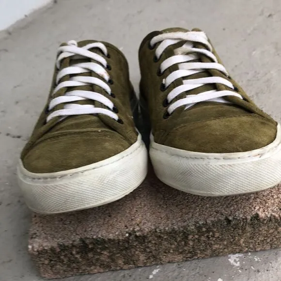 Del Toro sneakers