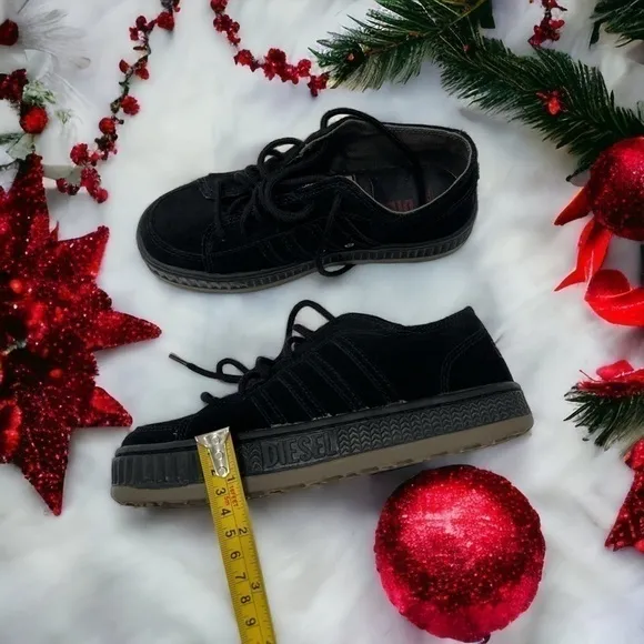DIESEL LOW-TOP SNEAKERS WITH PLATFORM unisex black suede size M 6 W 7