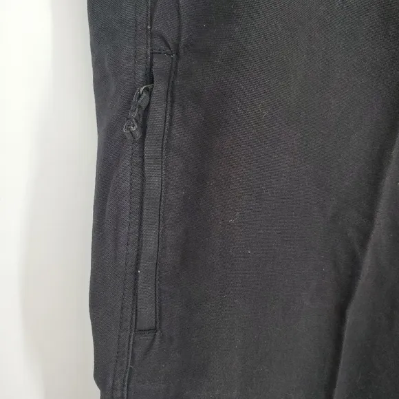 Dockers D3 Classic Fit Size 42x32 Mens Pleated Signature Khaki Pants Black