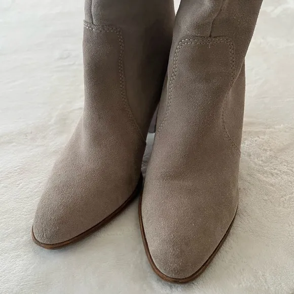 Dolce Vita Celine Knee High Stacked Heel Suede Grey Beige Boots