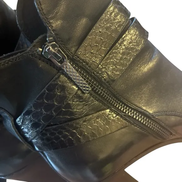 Donald J. Pliner Black Leather Snakeskin Oli 4” Heel Boots Size 8.5