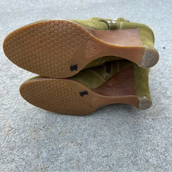 Donald J Pliner Hannah Sport-I-Que Olive Suede Leather Bootie Size 9.5 READ