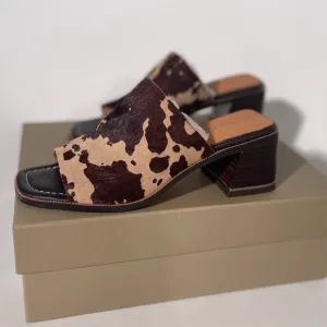 Donald J. Pliner Shoes | Women’s Haze Cow Print Sandal Size 6.5