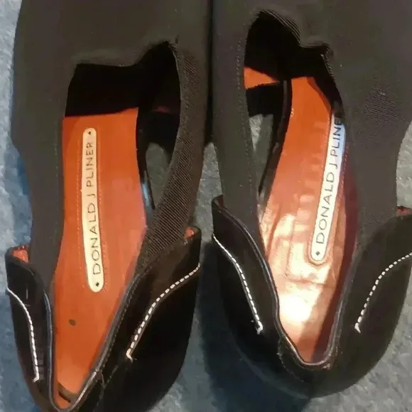 Donald J Pliner Women's Larq Heel 2 Pair Bundle
