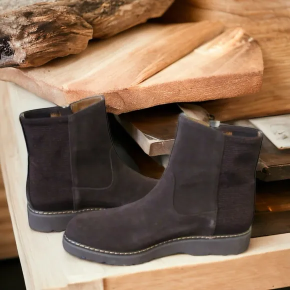 Donald Pliner Suede Ankle Boots (A0005)