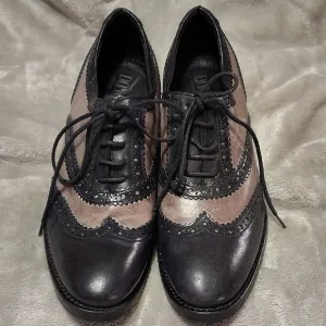 Donna Piu Derby Black and Beige Lace-Up Shoes size 39