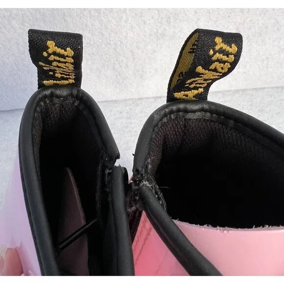 DR DOC MARTENS Girls Pink Boots Shoe 1460 J Patent Leather‎ Youth Sz 1 US