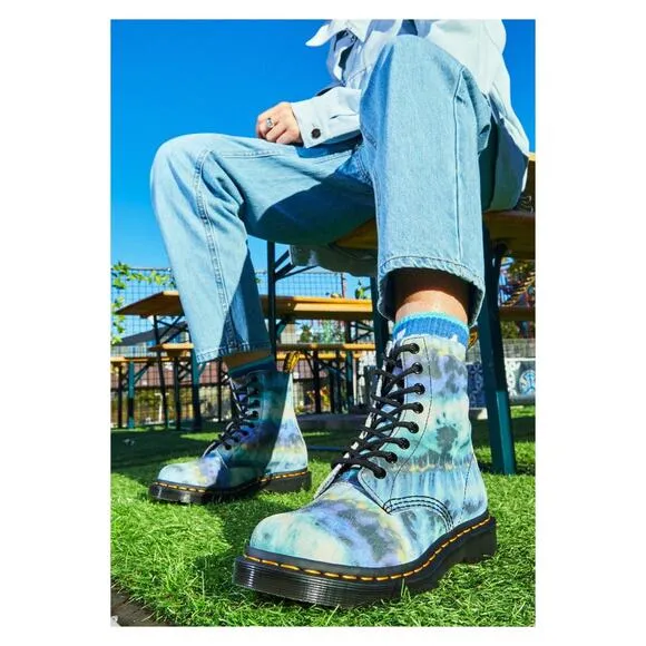 Dr. Martens 1460 Pascal Summer Tie Dye Lace Up Leather Combat Boots Size 6