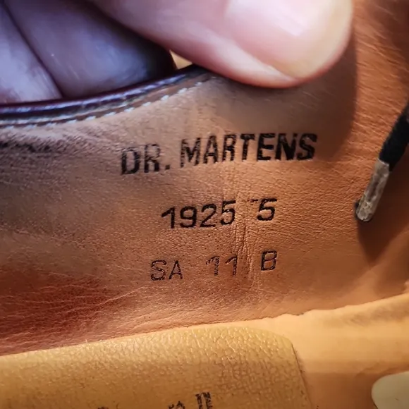 Dr. Martens 1925 Cherry Steel Toe Oxford shoes Unisex