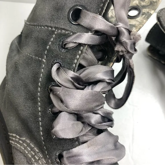 Dr. Martens Aimilie Metallic Pewter Leather Fold Over Combat Boots Womens Size 5