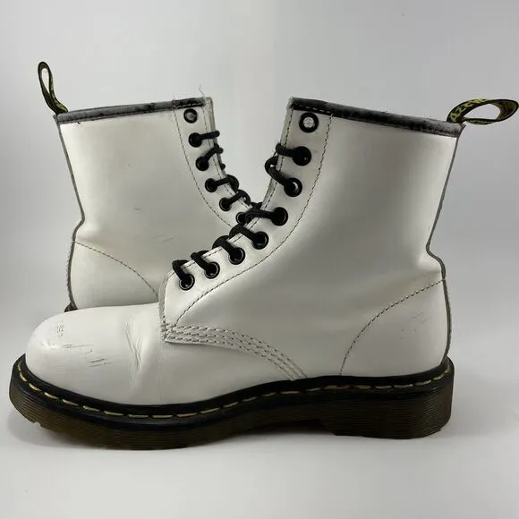Dr Martens Doc 11822 Combat Boots Womens Size 7 White Leather 8-Eye Lace Up