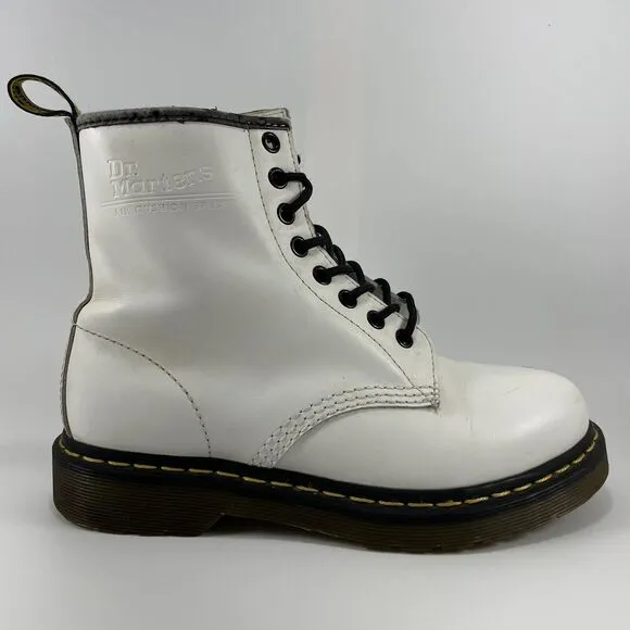 Dr Martens Doc 11822 Combat Boots Womens Size 7 White Leather 8-Eye Lace Up