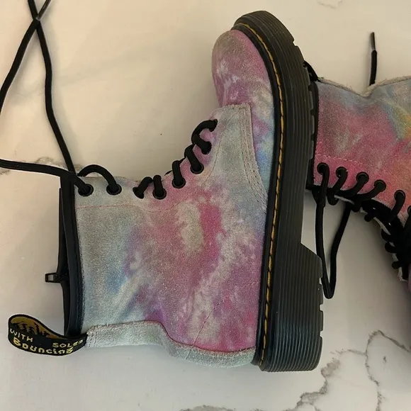 Dr. Marten's Docs Rainbow Tie Dye Boots 1460 Kids Toddler Soft Suede US size 13