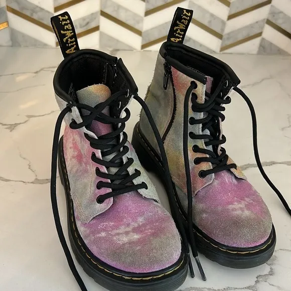 Dr. Marten's Docs Rainbow Tie Dye Boots 1460 Kids Toddler Soft Suede US size 13