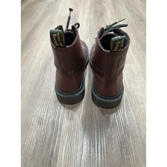 Dr. Martens LUANA Cherry Red Leather  Boots Women's Size 8